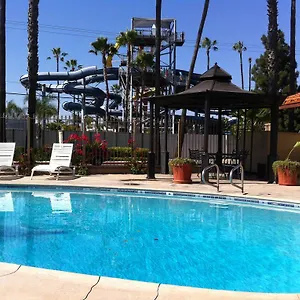 Hotel & Buena Park